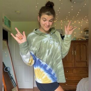 ULTRA FLIRT green tie dye long sleeve hoodie